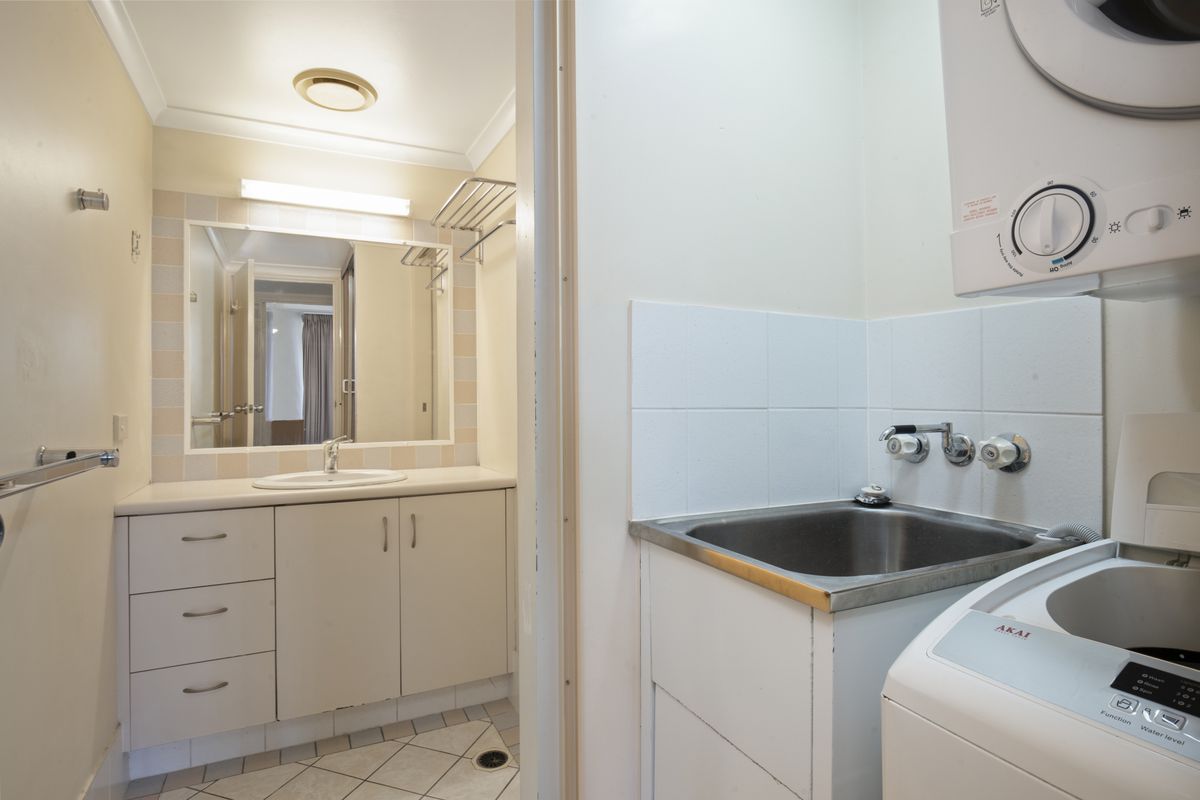 1-8 Paradise Island, Surfers Paradise