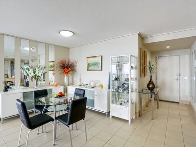 239 / 105 Scarborough Street, Southport