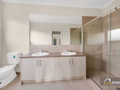 20 Vantage Place, Truganina