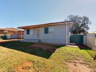 5 Pinnaroo Place, Dubbo