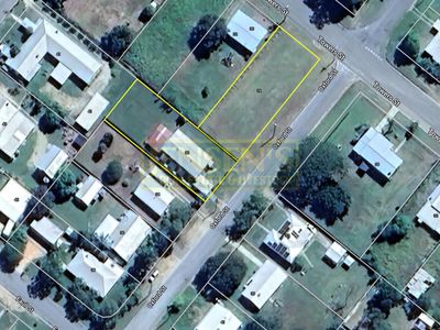 32 OXFORD STREET, Charters Towers City