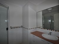 3 / 9 Pamela Place, Kenmore Hills