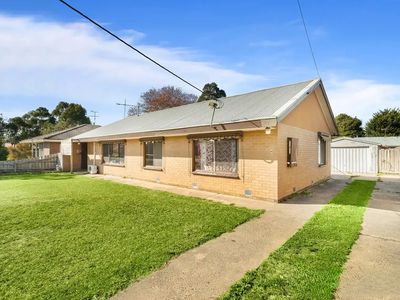 4 Oshannessy Street, Pakenham