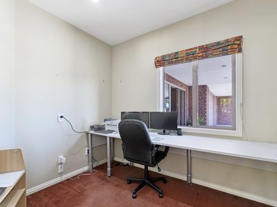 37 Regent's Park Drive, Casebrook