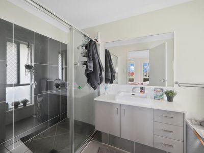 15 Banner Court, Branyan
