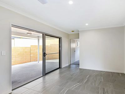 32 Excalibur Crescent, Southside