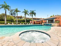 280 Olsen Avenue, Parkwood