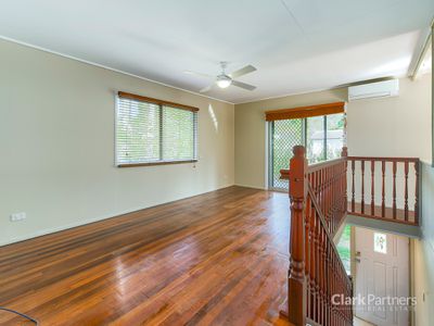 16 Valiant Crescent, Strathpine