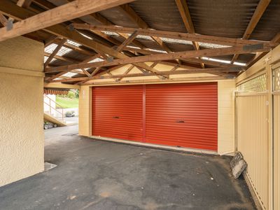 122 Easther Crescent, Kew