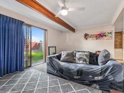 2 / 22 Beverley Avenue, Rochedale South