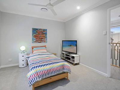90 Bamboo Avenue, Benowa