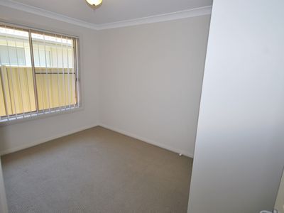 27  Namoi Crescent, Dubbo
