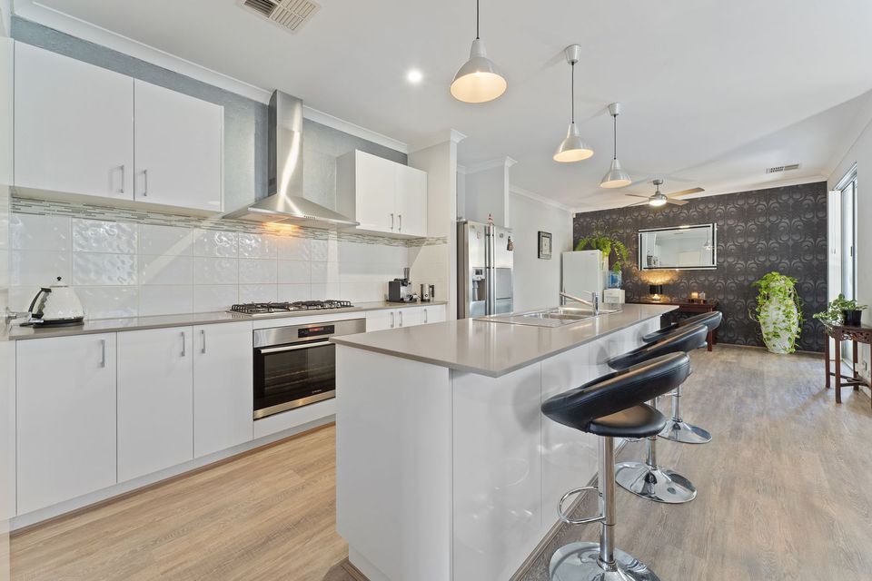10 Greenock Rd, Baldivis
