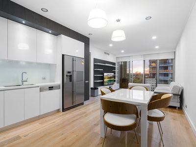 803 / 19 Ogilvie Road, Mount Pleasant