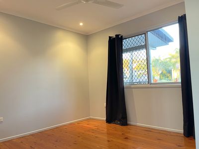 1 Emerson Court, South Gladstone