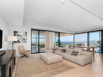 1 Balmoral Drive, Castle Hill
