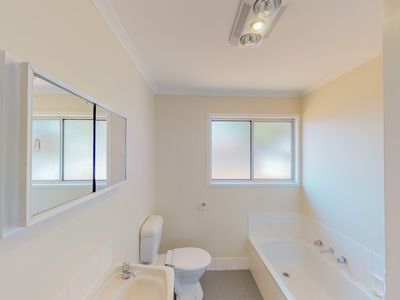 5 Pinnaroo Place, Dubbo