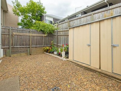 6 McKivat Drive, Springfield Lakes