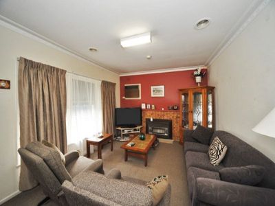 35 Danson Avenue, Kangaroo Flat