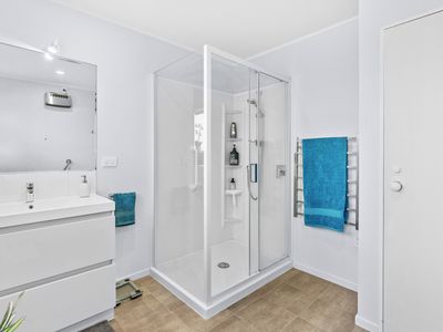 130Q Lakeside Drive, Orewa