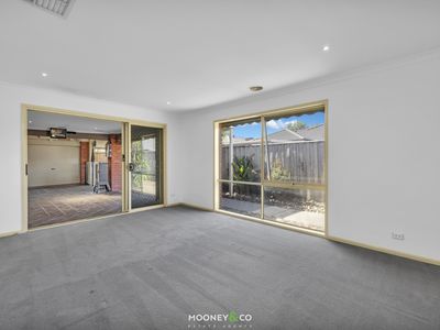16 Dryandra Place, Cranbourne