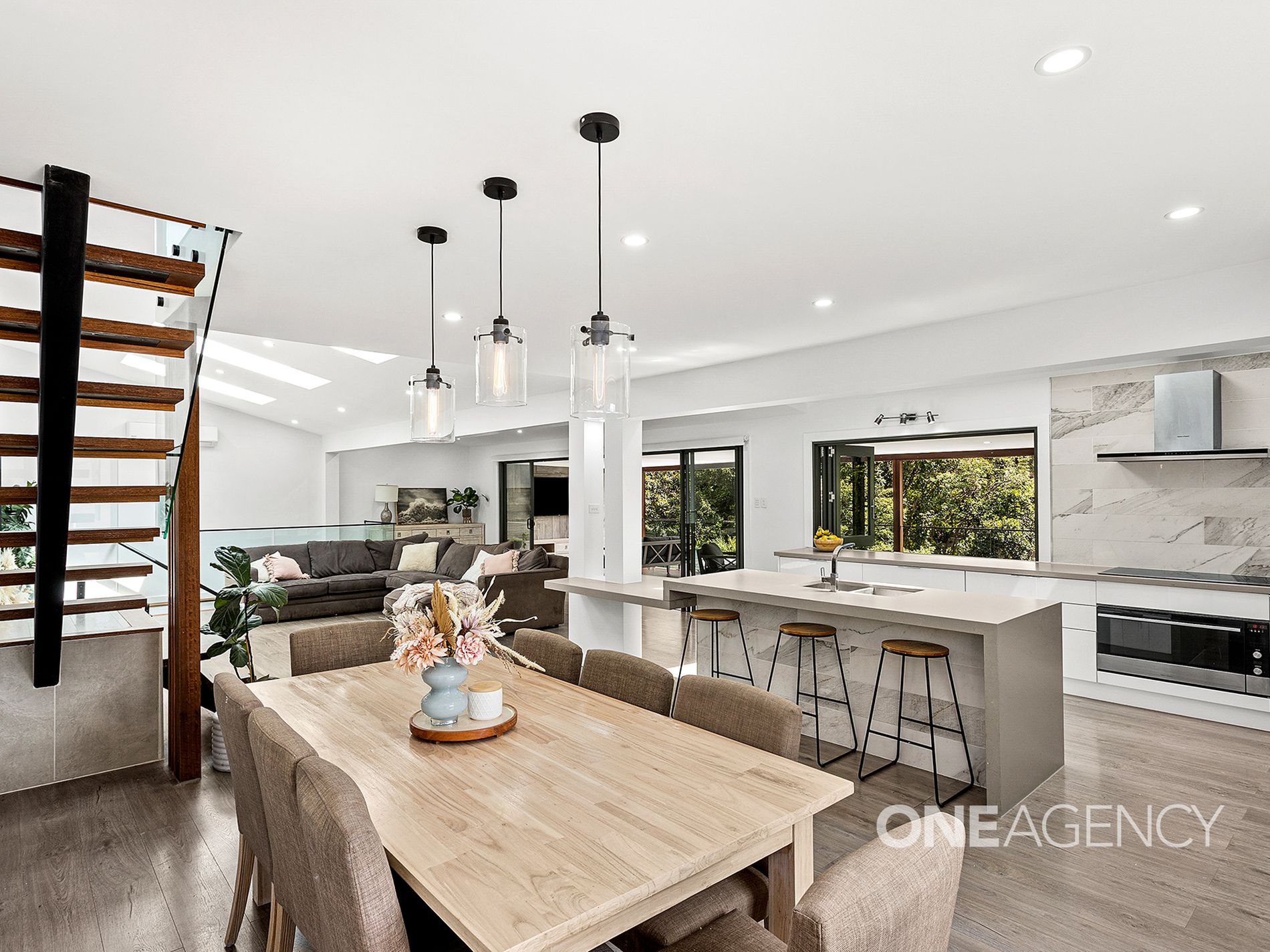 14 Telopea Place, Cordeaux Heights