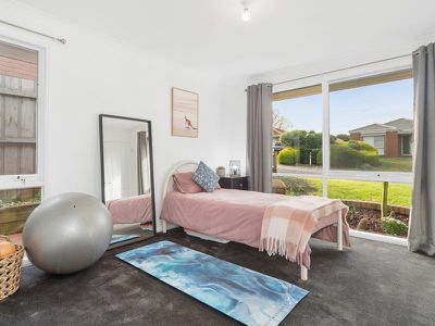 2 Oakbank Place, Somerville