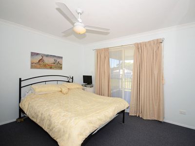 42 BOWARRADY COURT, River Heads
