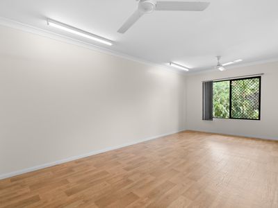 2 / 1A Mahogany Street, Goondi Hill