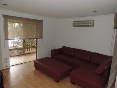 14 Edwards Entrance, Stratton