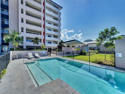 8 / 2242 Logan Road, Upper Mount Gravatt