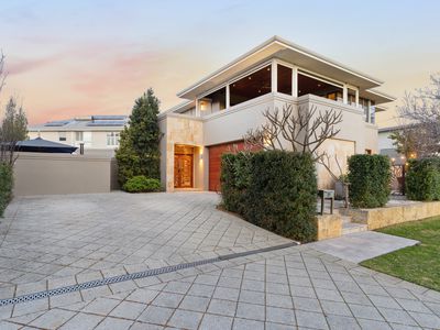 27 Wright Cres, Bayswater