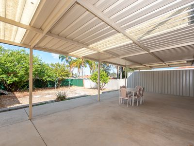 14 Buntine Way, Girrawheen