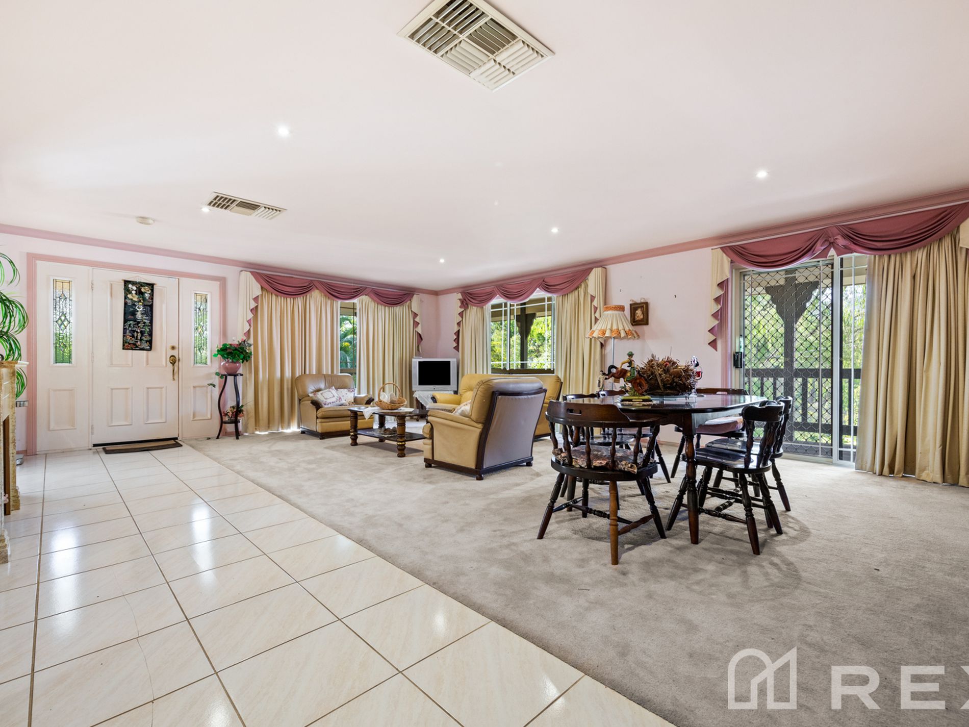 12 Basin-Olinda Road, The Basin