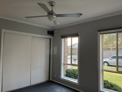 16 Grassland Grove, Leopold