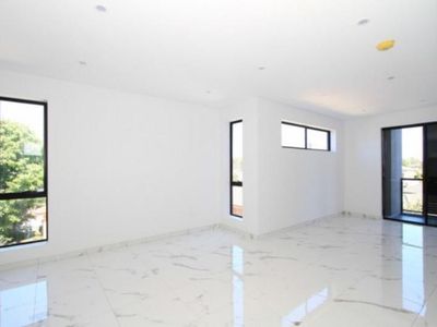 8 / 4 Mayberry Cresent, Liverpool