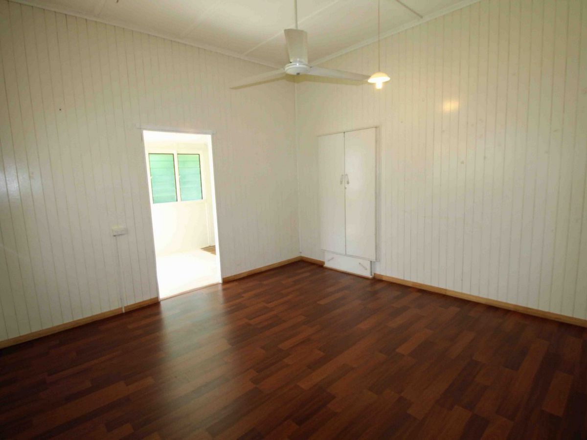 7 Evans Street, Atherton