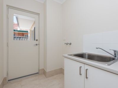 23C Lovegrove Way, Morley