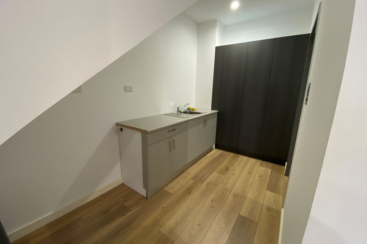 Office of Unit 9 / 29 Bay Road, Taren Point