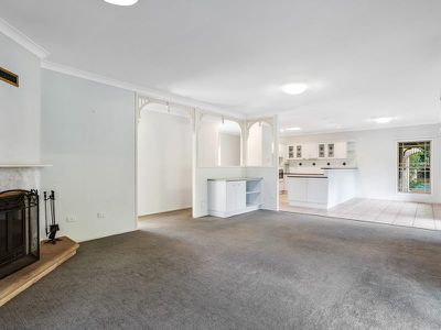 30 Glenmore Crescent, Rochedale South