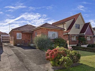 14 Bungalow Road, Roselands