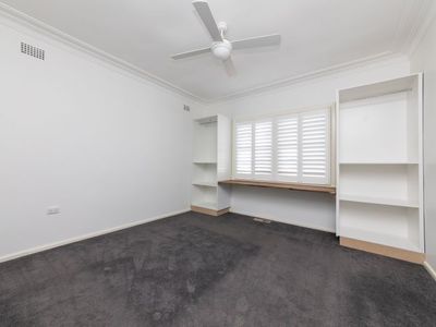 2 Hutchins Avenue, Dubbo