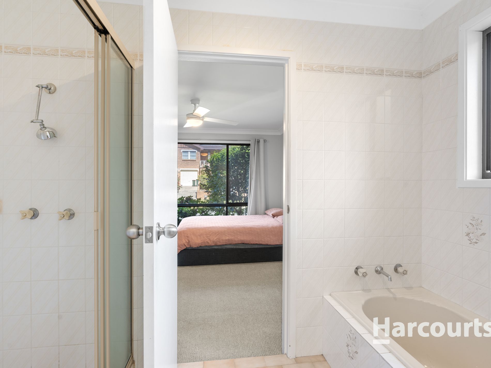 6 Taurus Spur, Narrawallee