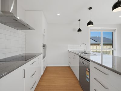 50a & 50b Deavan Drive , Shorewell Park
