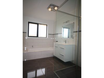 2 / 11 Isabelle Court, Wynyard