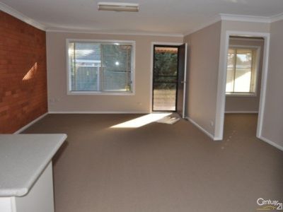 4 / 4 Forrest Cresent, Dubbo