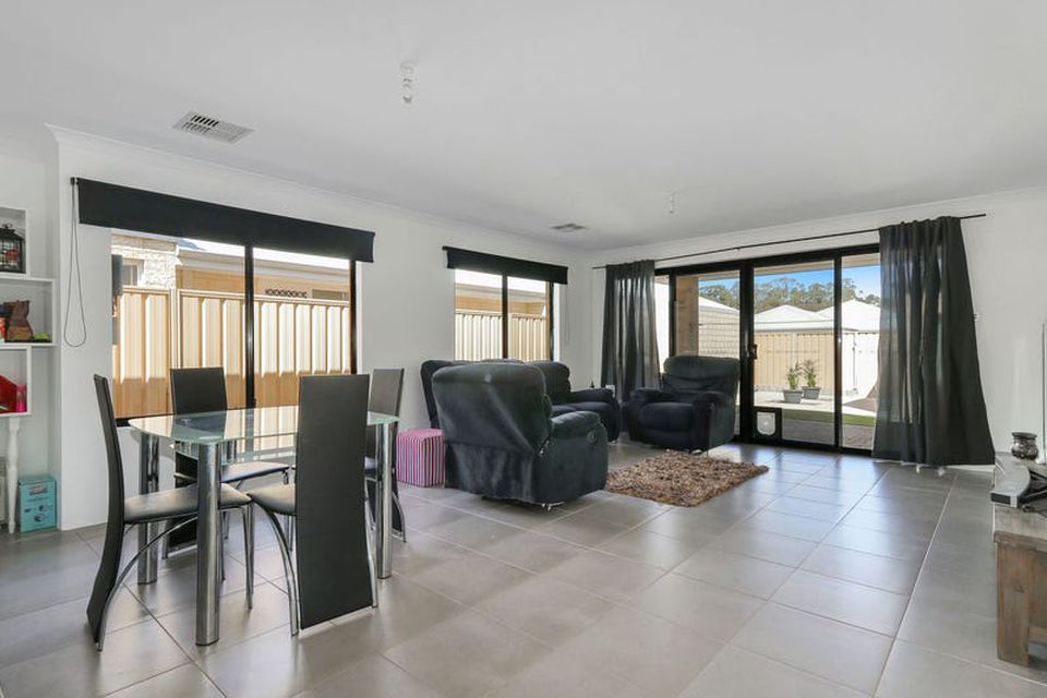18 Baroness Road , Baldivis