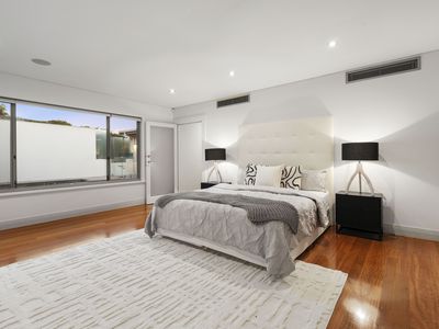 43 The Esplanade, Mount Pleasant