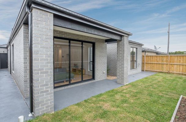 16 Mietta Terrace, Greenvale