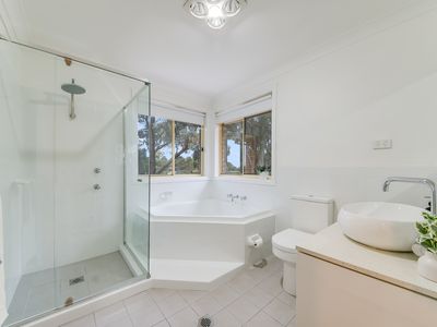 47 Glen Alpine Drive, Glen Alpine